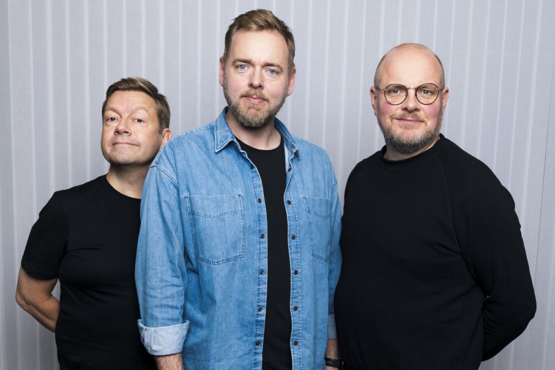 Hedvig og Julian på skøytebanen