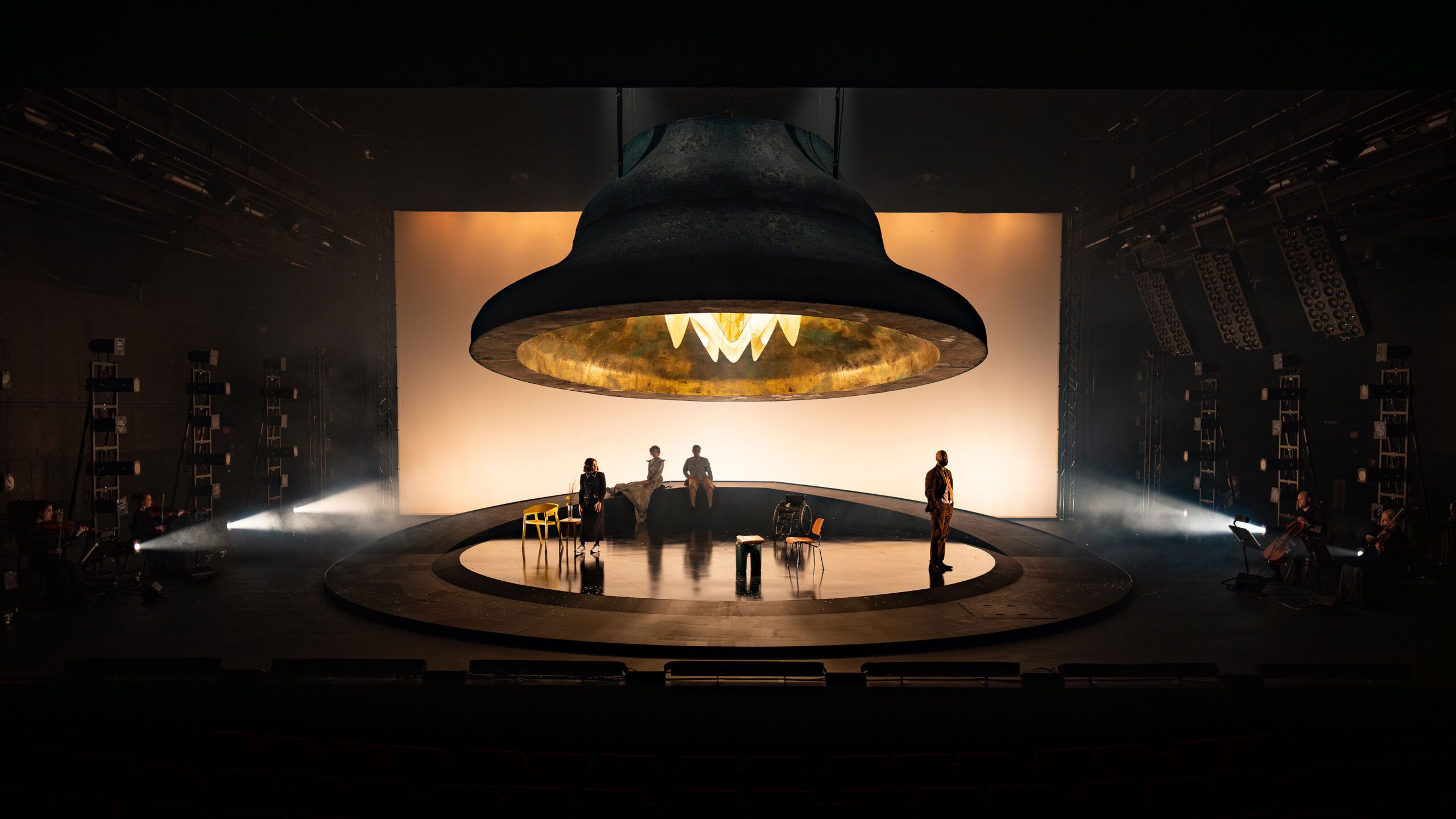 Forestillingsbilde fra Påske av August Strindberg