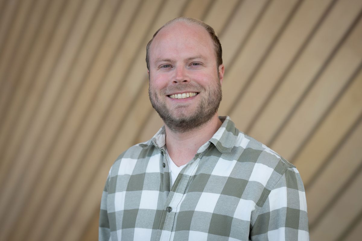 Portrettbilde av Andreas Øhrn Kyllingstad i Kildens foajé