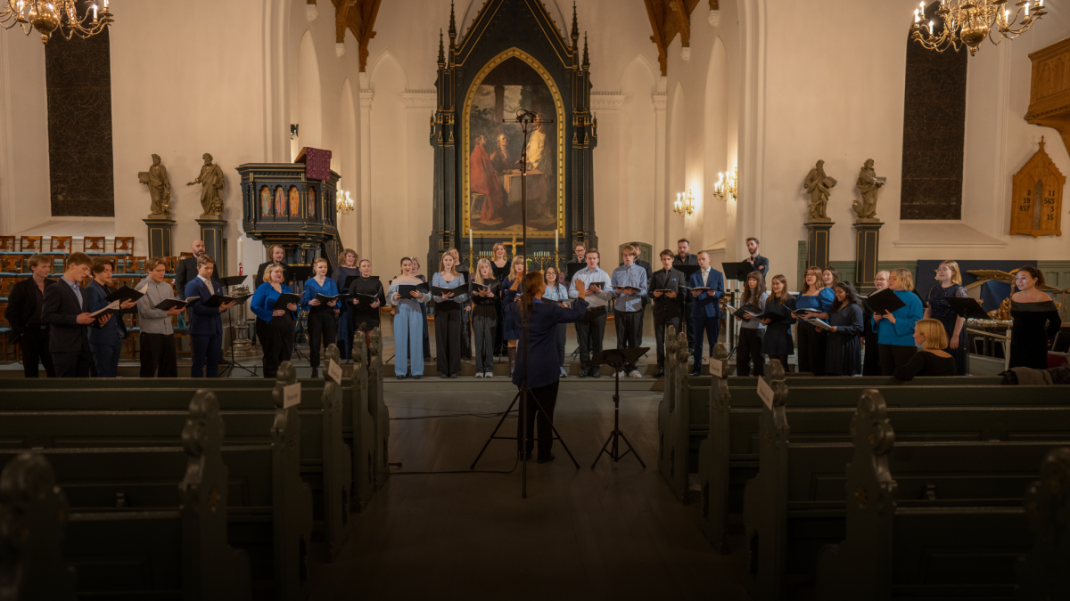 Kilden Vokalensemble øver til julekonsert i Domkirken.