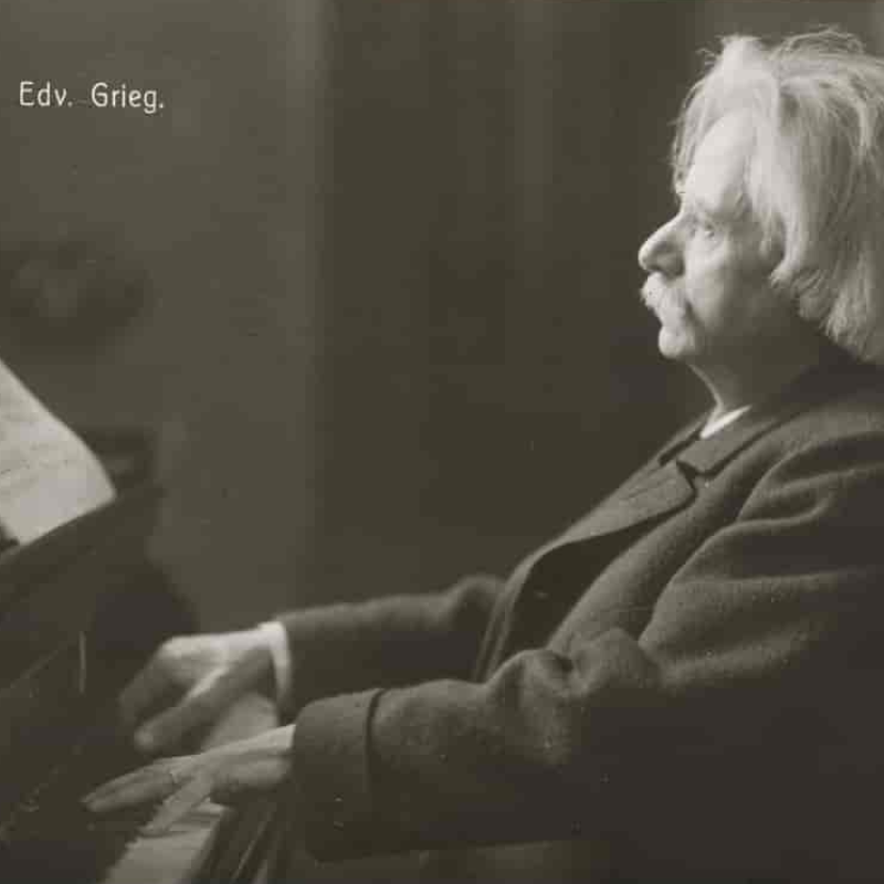 Edvard grieg på piano