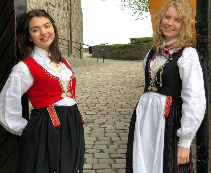 Signe Bach Waage, Nora Studenica Strømme og Bård Dahle