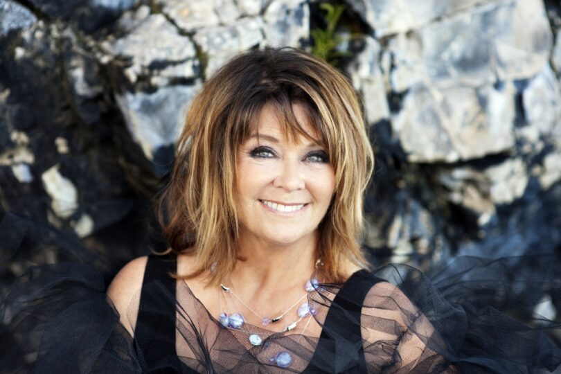 Wenche Myhre og Christianssand Storband