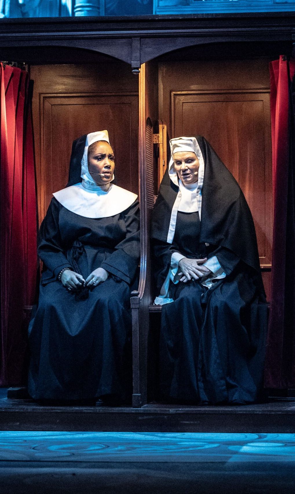 Anna Lisa og Mia i en skrifteboks, Sister Act