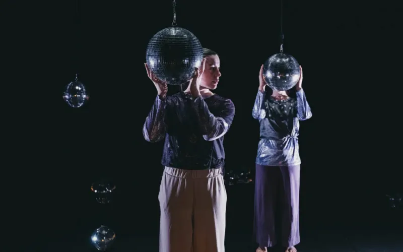 Looking glass forestillingsbilde