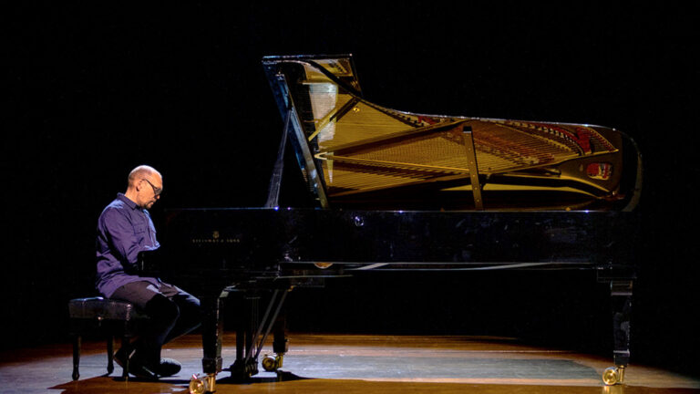 Bilde for arrangement Bugge Wesseltoft m/ Hilde Hefte – It`s Snowing On My Piano